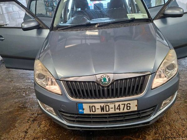 Skoda Fabia Hatchback, Petrol, 2010, Grey