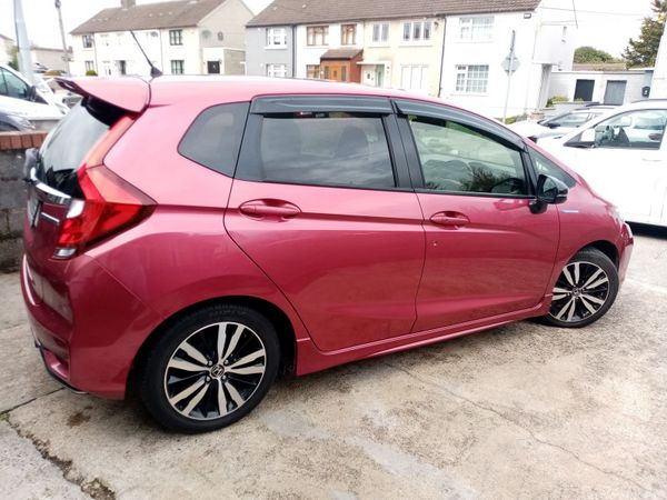 Honda Fit Hatchback, Petrol Hybrid, 2018, Red