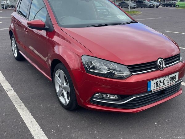 Volkswagen Polo Hatchback, Petrol, 2016, Red