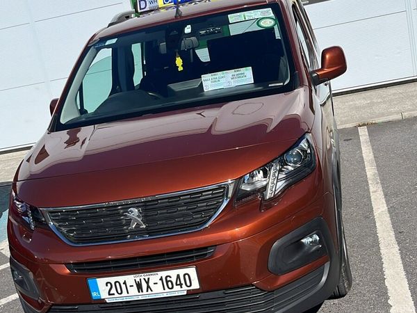 Peugeot Rifter MPV, Diesel, 2020, Brown