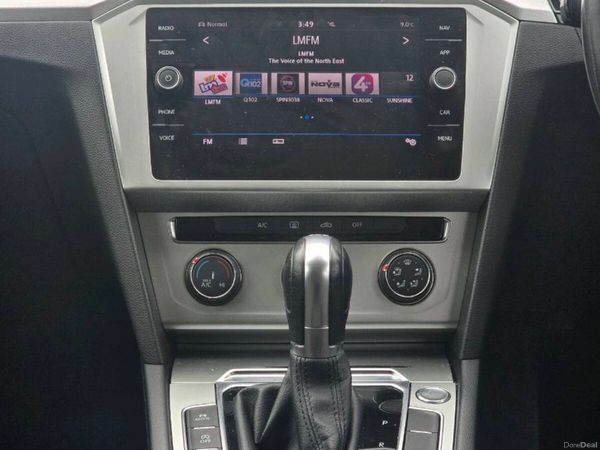 Volkswagen Passat Saloon, Diesel, 2017, Black