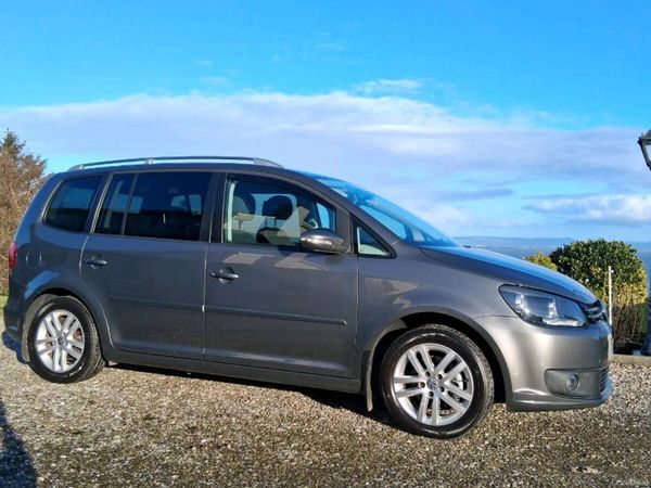 Volkswagen Touran MPV, Diesel, 2013, Grey