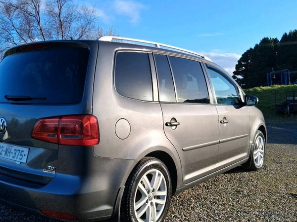 Volkswagen Touran MPV, Diesel, 2013, Grey