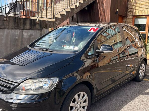 Volkswagen Golf Hatchback, Petrol, 2009, Black