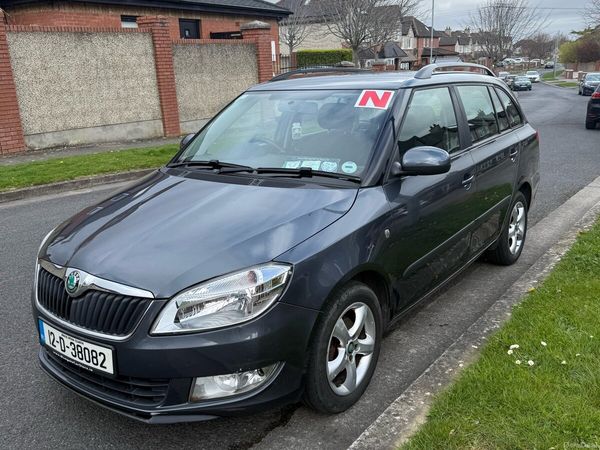 Skoda Fabia Estate/Jeep, Petrol, 2012, Grey