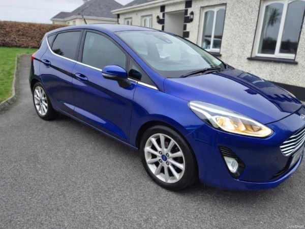 Ford Fiesta Hatchback, Diesel, 2017, Blue