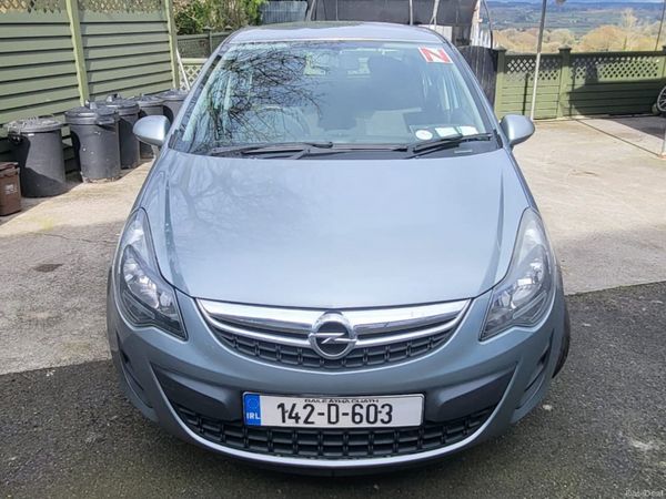 Opel Corsa Hatchback, Petrol, 2014, Silver