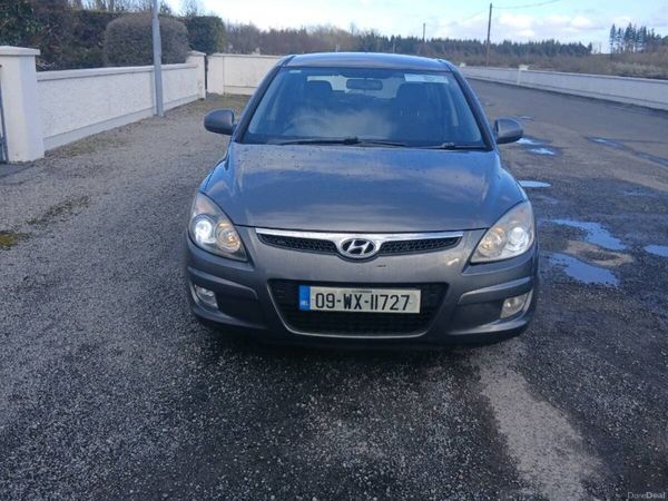 Hyundai i30 Hatchback, Diesel, 2009, Grey