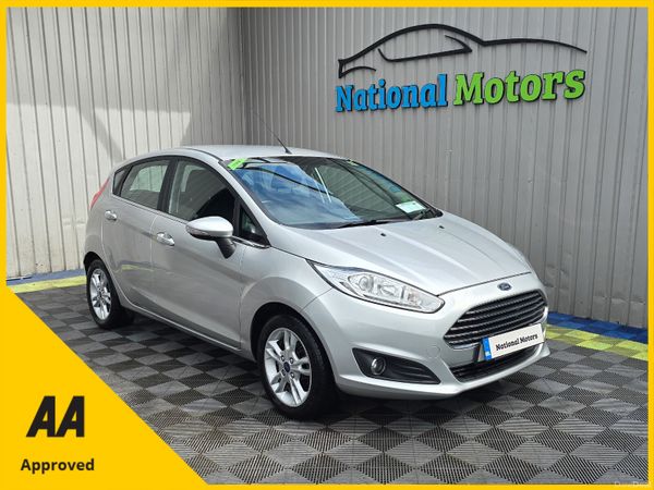 Ford Fiesta Hatchback, Petrol, 2017, Silver