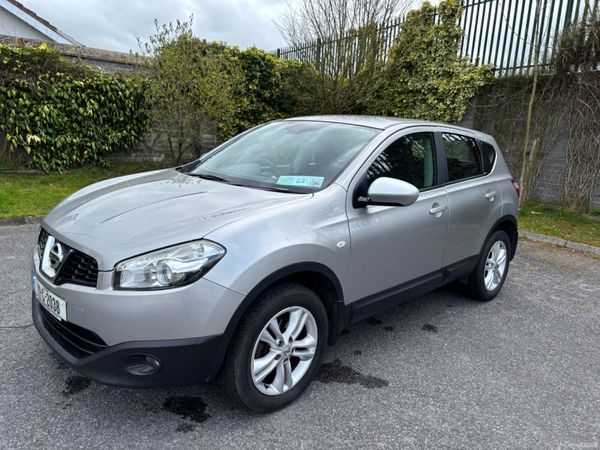 Nissan Qashqai Hatchback, Diesel, 2011, Silver