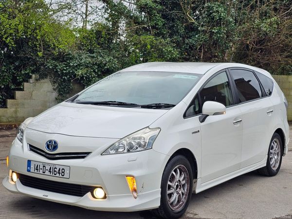 Toyota Prius MPV, Petrol Hybrid, 2014, White