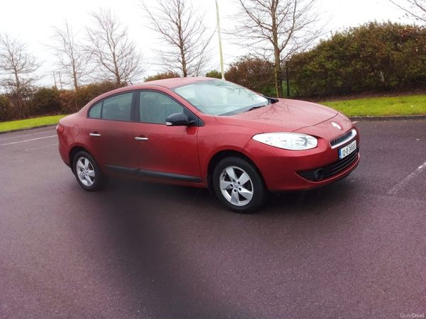 Renault Fluence Saloon, Diesel, 2012, Red