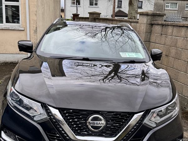 Nissan Qashqai Hatchback, Diesel, 2018, Black
