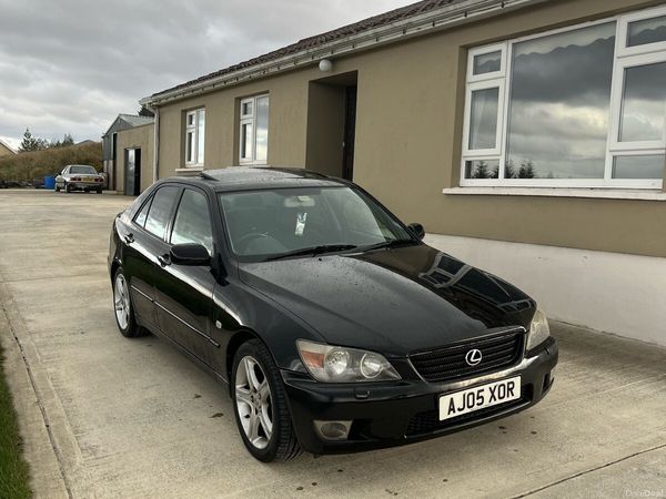 Lexus IS Saloon, Petrol, 2005, Black