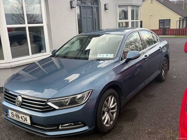 Volkswagen Passat Saloon, Diesel, 2015, Blue