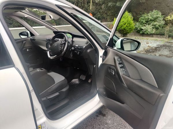 Citroen C4 Hatchback, Diesel, 2015, White