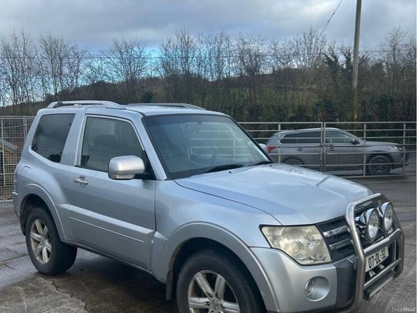Mitsubishi Pajero SUV, Diesel, 2007, Silver