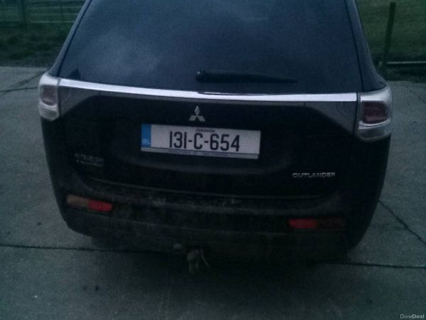 Mitsubishi Outlander SUV, Diesel, 2013, Black