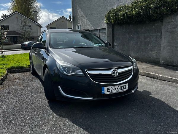 Vauxhall Insignia Hatchback, Diesel, 2015, Black