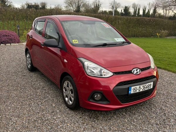 Hyundai i10 Hatchback, Petrol, 2015, Red