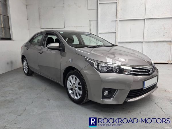 Toyota Corolla Saloon, Petrol, 2016, Bronze