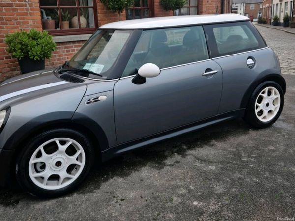Mini Cooper Hatchback, Petrol, 2003, Grey