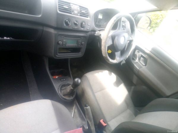 Skoda Fabia Hatchback, Petrol, 2015, Red