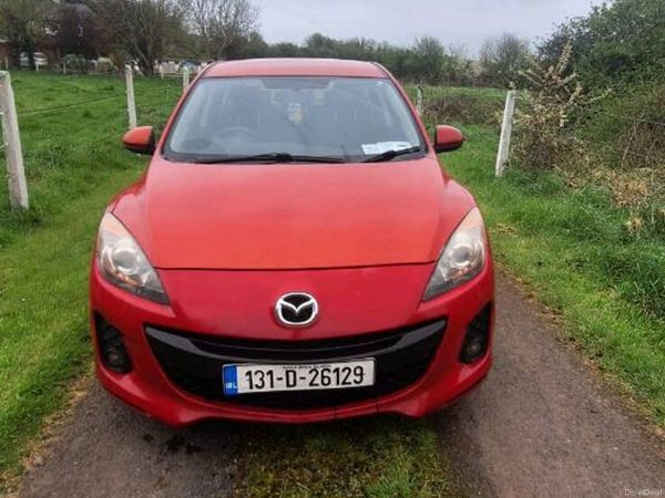 Mazda Mazda3 Hatchback, Diesel, 2013, Red