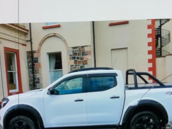 Nissan Navara Pick Up, Diesel, 2017, White