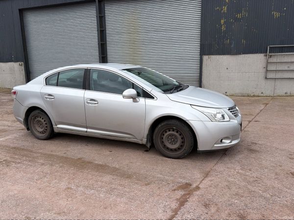 Toyota Avensis Saloon, Diesel, 2010, Silver