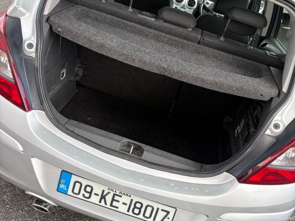 Vauxhall Corsa Hatchback, Petrol, 2009, Silver