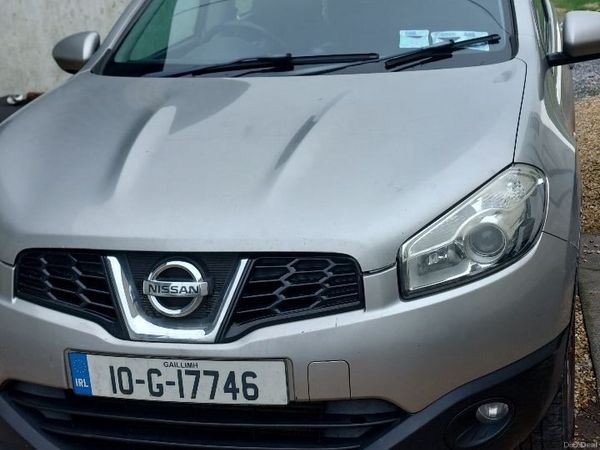 Nissan Qashqai Hatchback, Diesel, 2010, Silver