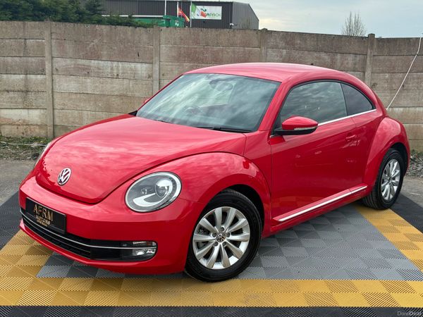 Volkswagen Beetle Hatchback, Petrol, 2016, Red
