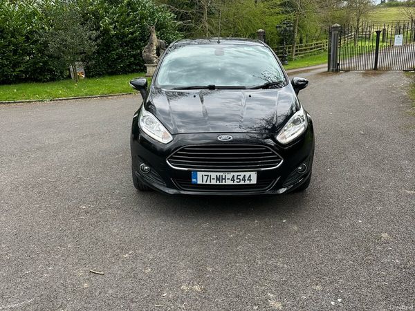 Ford Fiesta Hatchback, Diesel, 2017, Black