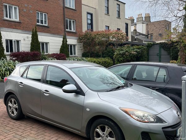 Mazda Mazda3 Hatchback, Diesel, 2012, Grey