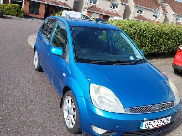 Ford Fiesta Hatchback, Petrol, 2005, Blue