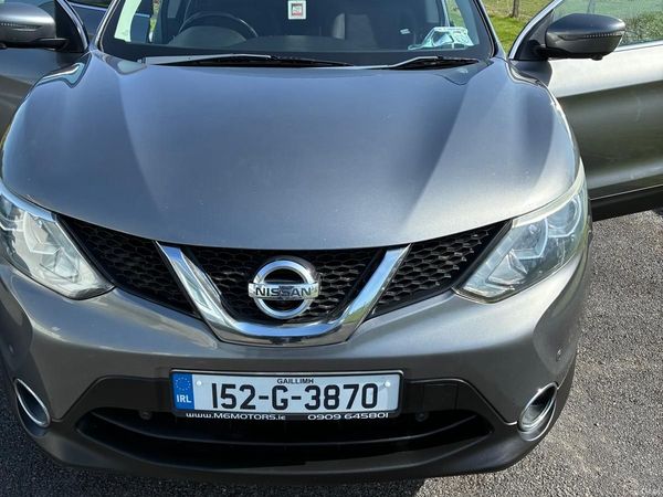 Nissan Qashqai Hatchback, Diesel, 2015, Grey