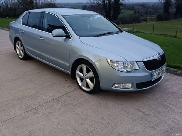Skoda Superb Saloon, Diesel, 2011, Blue