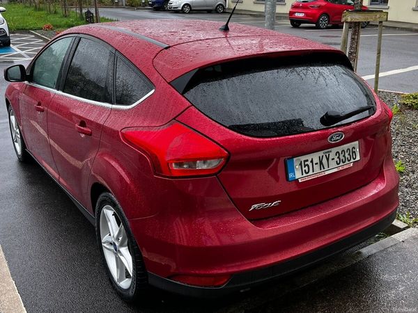 Ford Focus Hatchback, Diesel, 2015, Red