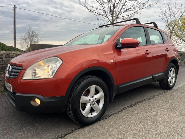 Nissan Qashqai Hatchback, Petrol, 2007, Red