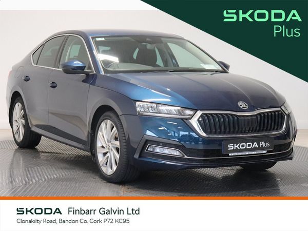 Skoda Octavia Saloon, Petrol, 2023, Blue