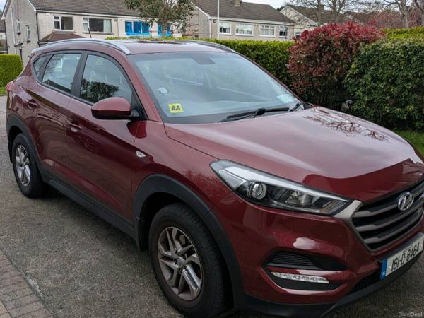 Hyundai Tucson SUV, Petrol, 2016, Red