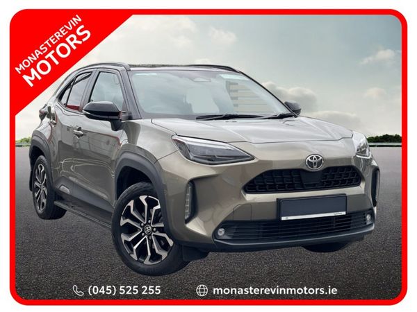 Toyota Yaris Cross SUV, Petrol Hybrid, 2025, Green