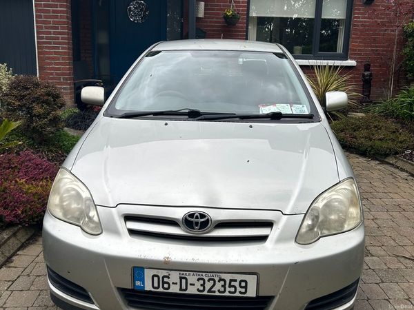 Toyota Corolla Hatchback, Petrol, 2006, Silver