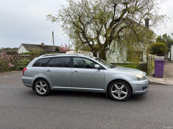 Toyota Avensis Estate, Diesel, 2007, Silver