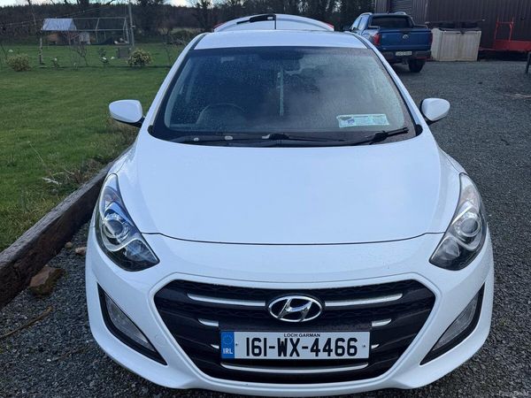 Hyundai i30 Hatchback, Diesel, 2016, White