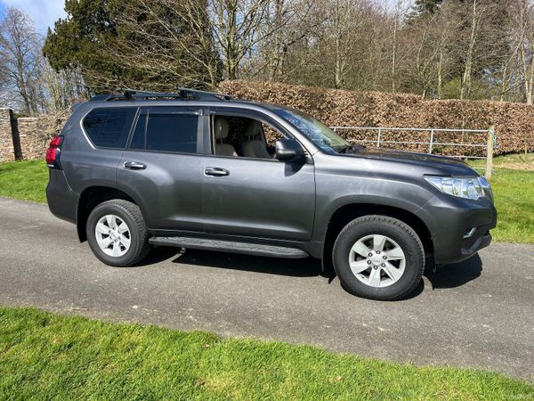 Toyota Land Cruiser SUV, Diesel, 2018, Grey
