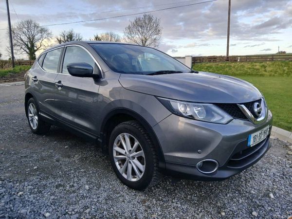 Nissan Qashqai Hatchback, Diesel, 2016, Grey
