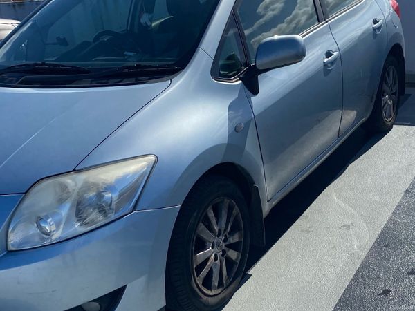Toyota Auris Hatchback, Petrol, 2009, Blue