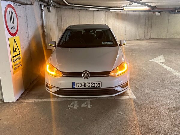 Volkswagen Golf Hatchback, Petrol, 2017, White